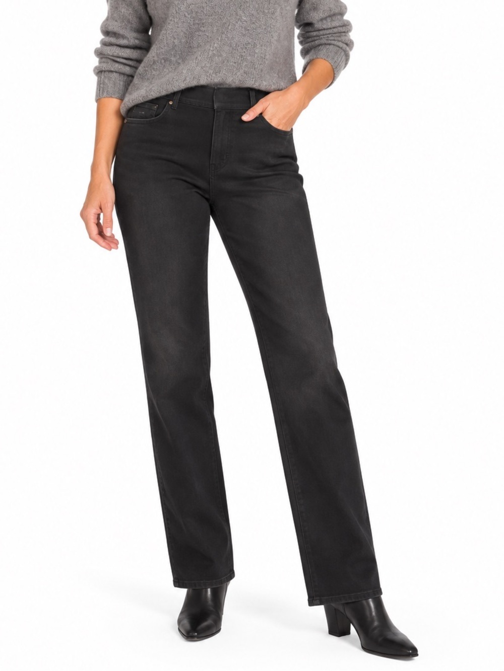 Gloria Vanderbilt Avery Straight Leg Slimming Effect Black Jeans | Size 16